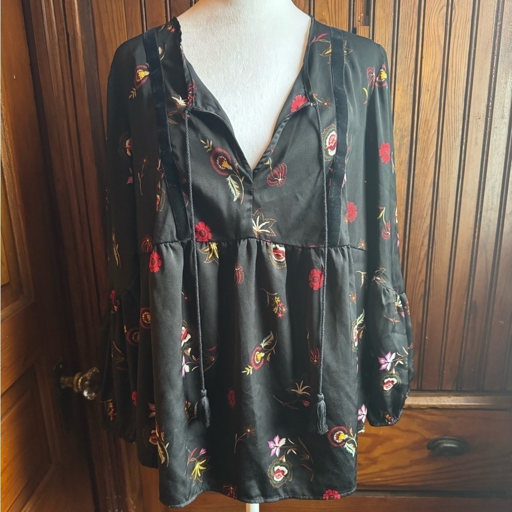 Old Navy Silky Tunic Top Size Large Floral Boho Print